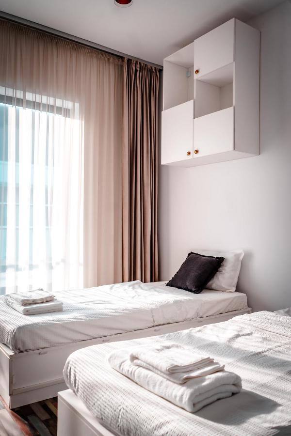 Luxury Family Apartment With Private Parking And Forest View ทิมิชัวรา ภายนอก รูปภาพ