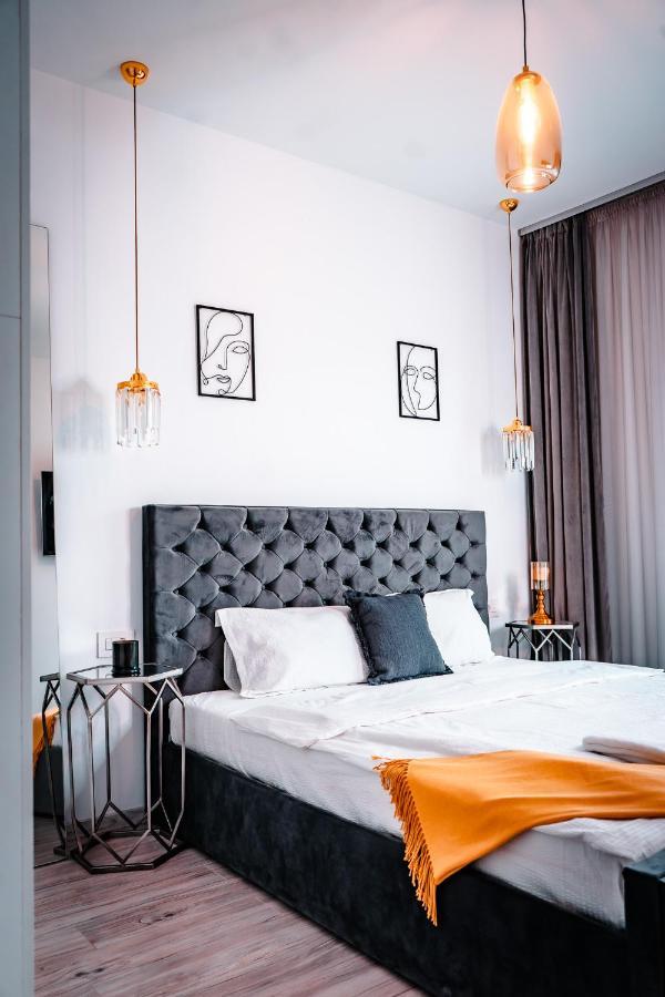 Luxury Family Apartment With Private Parking And Forest View ทิมิชัวรา ภายนอก รูปภาพ