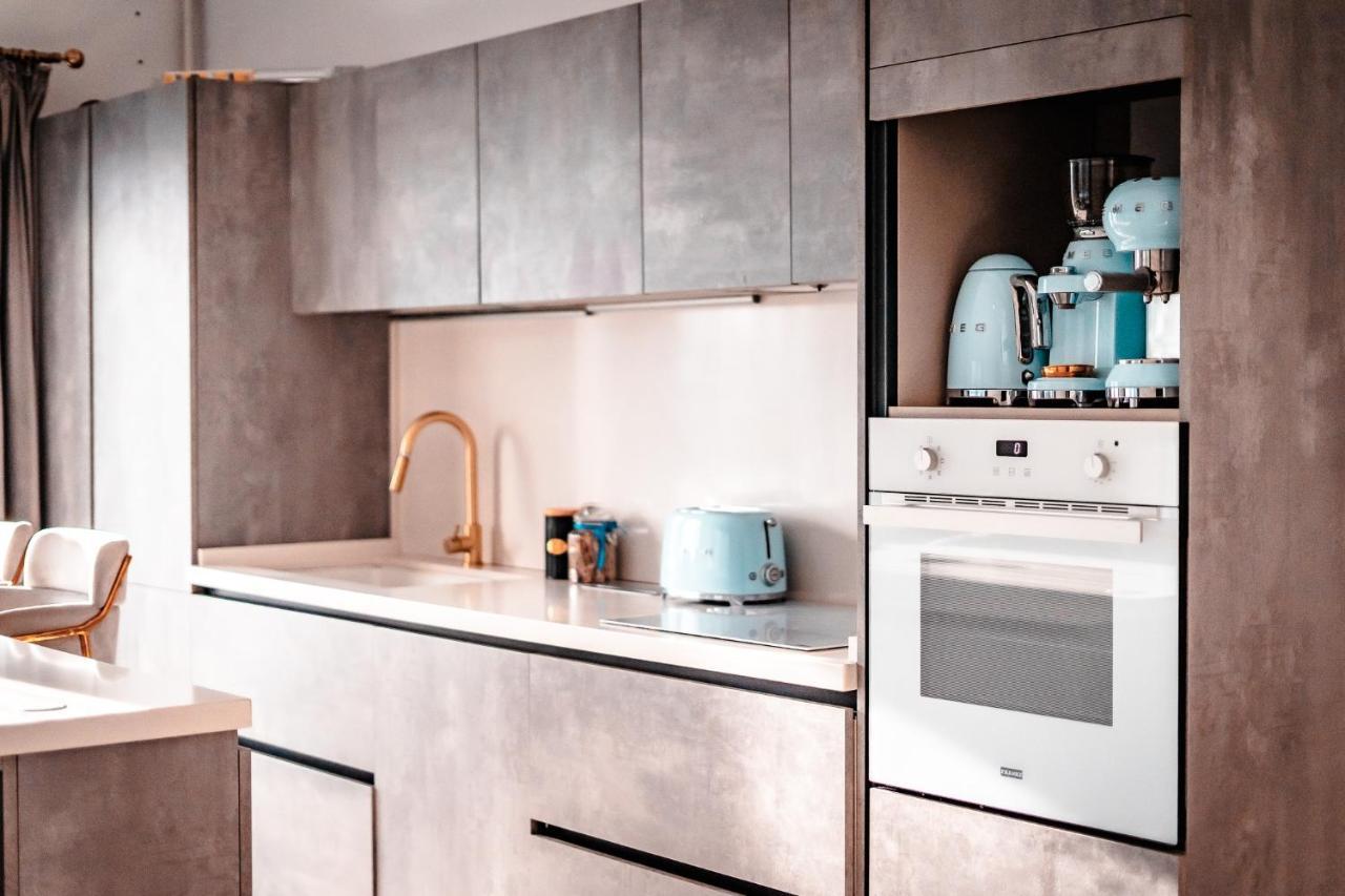 Luxury Family Apartment With Private Parking And Forest View ทิมิชัวรา ภายนอก รูปภาพ